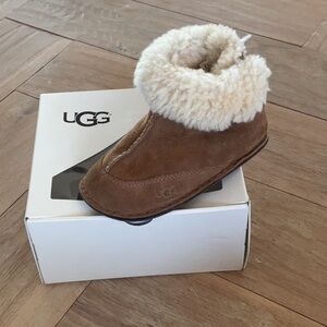 UGG Brown Baby Booties with Cream Fur